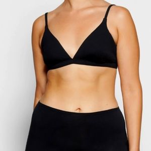 COTTON JERSEY TRIANGLE BRALETTE skims